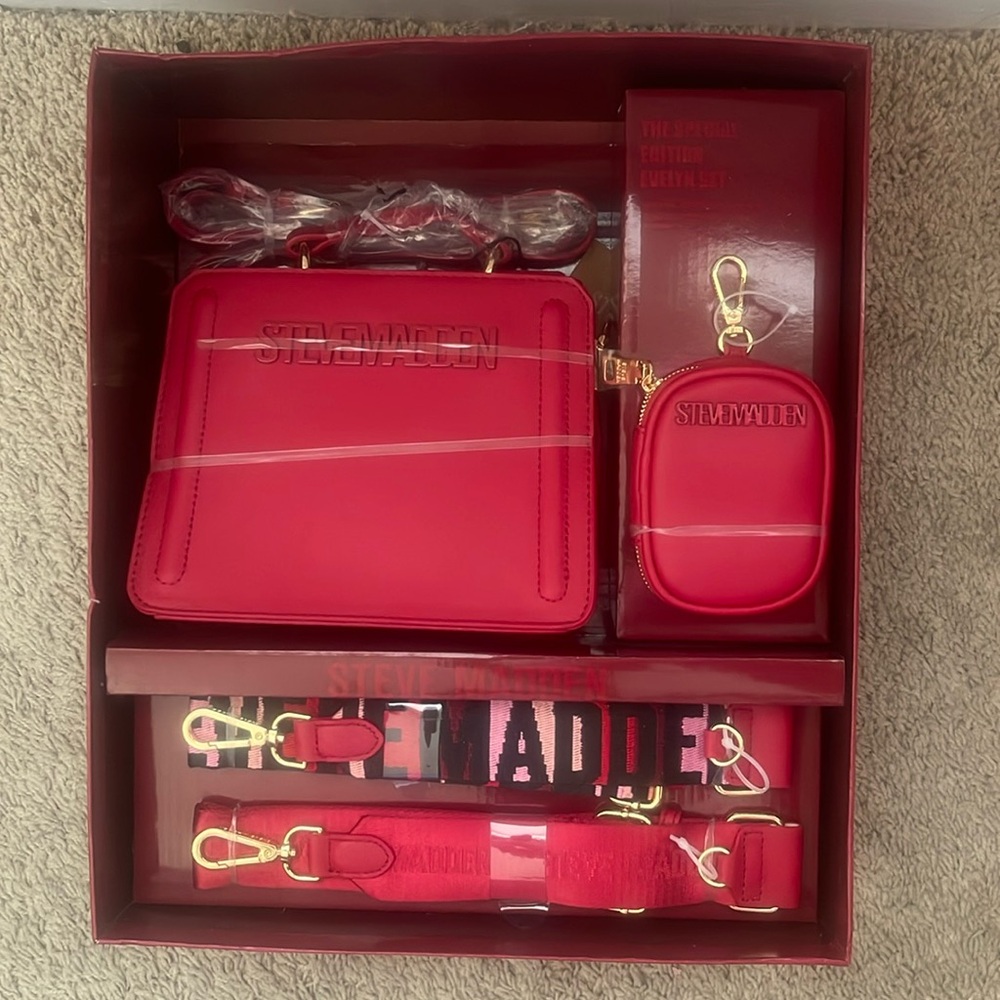 Steve Madden - The Special Edition Evelyn Set